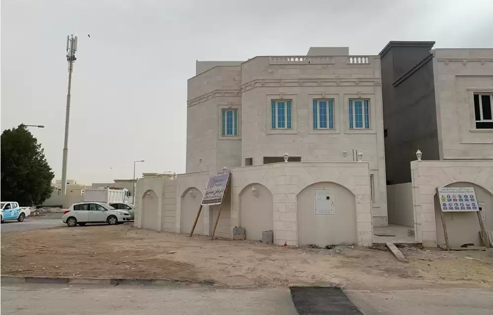 سكني عقار جاهز 6 + غرفة خادمة غير مفروش فيلا  للبيع في السد , الدوحة #7693 - 1  صورة 